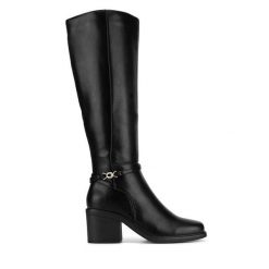Kozaki Clara Barson. Czarne kozaki damskie Clara Barson, bez wzorów, bez obcasa, na słupku, bez zapięcia. Za 229.99 zł.