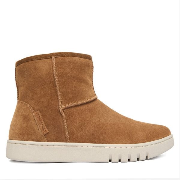 Botki Josef Seibel. Brązowe botki damskie Josef Seibel, bez wzorów, bez obcasa, na płaskiej podeszwie, bez zapięcia. Za 549.99 zł.