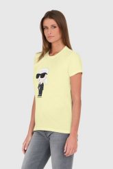 KARL LAGERFELD Żółty t-shirt Ikonik 2.0 Karl T-shirt. Żółte t-shirty damskie KARL LAGERFELD, s, bez wzorów, bez kołnierzyka, bez ramiączek. W wyprzedaży za 299.99 zł.