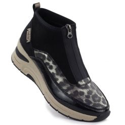 Botki damskie na koturnie czarne Rieker N9362-00. Czarne botki damskie Rieker, bez wzorów, ze skóry ekologicznej, bez obcasa, na koturnie, bez zapięcia. Za 226.85 zł.