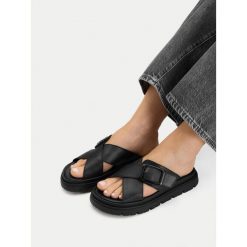 Klapki G-Star. Czarne klapki damskie G-Star, bez wzorów, retro, bez obcasa, bez zapięcia. Za 133.99 zł.