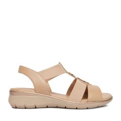 Sandały Go Soft. Brązowe sandały damskie GO SOFT, bez wzorów, bez obcasa, na płaskiej podeszwie, bez zapięcia. Za 179.99 zł.