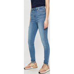 Noisy May - Jeansy Lexi. Niebieskie jeansy damskie Noisy May, bez wzorów, z bawełny. W wyprzedaży za 69.90 zł.