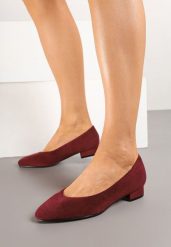 Bordowe Płaskie Czółenka w Klasycznym Stylu Doniveira. Czerwone czółenka damskie Born2be, na lato, bez wzorów, z satyny, eleganckie, bez obcasa, na obcasie, bez zapięcia. Za 59.99 zł.
