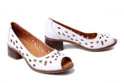 ARTIKER RELAKS 58C2100 biały, czółenka damskie. Białe czółenka damskie Artiker Relaks, na lato, bez wzorów, ze skóry, bez obcasa, na obcasie, bez zapięcia. Za 233.67 zł.