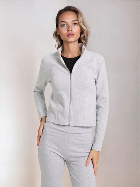 Bluza bomberka - szary. Szare bluzy damskie Sinsay, l, bez wzorów, bez ramiączek, bez kaptura. W wyprzedaży za 24.99 zł.