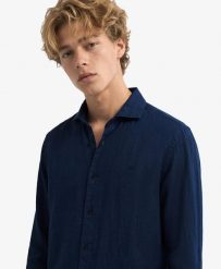 Superdry Koszula Riviera lniana z długim rękawem – 100% len, relaxed fit. Niebieskie koszule damskie Superdry, m, bez wzorów, ze lnu, klasyczne, bez kołnierzyka, bez ramiączek. Za 258.05 zł.
