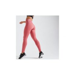 Legginsy fitness kardio damskie 500 brudny róż. Czerwone legginsy damskie DOMYOS, bez wzorów, z elastanu. Za 79.99 zł.