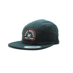 Czapka Trucker - Płaski daszek - Jockey (Czarny). Czarne czapki damskie SURF MONKEY, bez wzorów, sportowe. Za 179.95 zł.