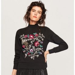 Bluza ze stójka - Czarny. Czarne bluzy damskie Reserved, l, bez wzorów, bez ramiączek, bez kaptura. Za 79.99 zł.
