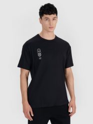 4F T-shirt oversize z nadrukiem męski - czarny S. Czarne t-shirty męskie 4F, m, bez wzorów, z bawełny, bez kołnierzyka, bez ramiączek. W wyprzedaży za 59.99 zł.