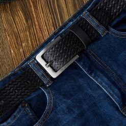 Pasek skórzany 110 CM PAOLO PERUZZI 03Z01110 czarny. Czarne paski męskie Paolo Peruzzi, z materiału, klasyczne. Za 59.00 zł.