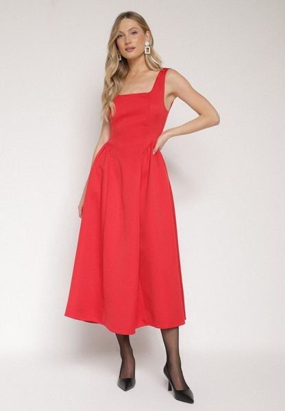 Czerwona Rozkloszowana Sukienka na Szerokich Ramiączkach Reterna. Czerwone sukienki damskie Born2be, na imprezę, l, bez wzorów, eleganckie, bez kołnierzyka, bez ramiączek, mini, rozkloszowane. Za 159.99 zł.