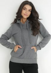 Ciemnoszara Bluza Basic z Kapturem Kasseia. Szare bluzy damskie Born2be, uniwersalny, bez wzorów, z dzianiny, casualowe, bez ramiączek, z kapturem. Za 39.99 zł.