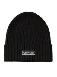 Calvin Klein Czapka Patch Chunky Rib Cotton Beanie LV04D8053G Czarny. Czarne czapki damskie Calvin Klein, na zimę, bez wzorów, z bawełny. Za 169.99 zł.