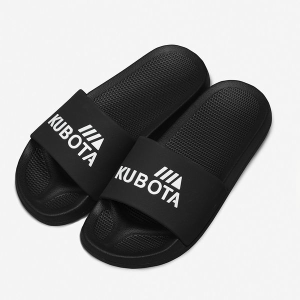 Klapki Kubota Basenowe Basic Czarne. Czarne klapki damskie Kubota, bez wzorów, z materiału, sportowe, bez obcasa, bez zapięcia. W wyprzedaży za 49.99 zł.