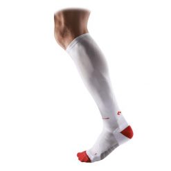 Skarpety kompresyjne McDavid Running Active. Białe skarpetki damskie MCDAVID, bez wzorów. Za 229.00 zł.