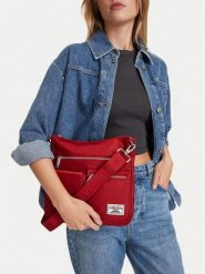 Guess Jeans Torebka CWBEO-GUESS-B-004-10 Czerwony. Czerwone listonoszki damskie Guess Jeans, z aplikacjami, z jeansu, bez dodatków. Za 179.99 zł.