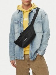 Quiksilver Nerka WBEO-QUIK-M-001-10 Czarny. Czarne saszetki i nerki męskie Quiksilver, bez wzorów, z materiału. Za 59.99 zł.