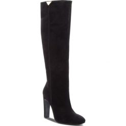 Kozaki EMPORIO ARMANI - X3O163 XF256 00002 Black. Czarne kozaki damskie Emporio Armani, z aplikacjami, ze skóry, bez obcasa, na obcasie, bez zapięcia. W wyprzedaży za 1,249.00 zł.