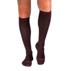Długie skarpetki uciskowe 3/4 z bawełny merceryzowanej w kolorze brązowym. Brązowe skarpetki damskie OEM, bez wzorów, z bawełny. W wyprzedaży za 87.53 zł.