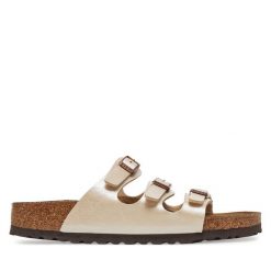 Klapki Birkenstock. Klapki damskie Birkenstock, bez wzorów, bez obcasa, bez zapięcia. Za 309.99 zł.