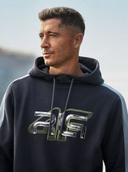 4F Bluza dresowa nierozpinana z kapturem męska 4F x Robert Lewandowski - szary S. Szare bluzy sportowe męskie 4F, m, bez wzorów, z dresówki, z kapturem, na fitness i siłownię. Za 199.99 zł.