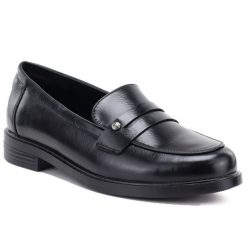 Półbuty damskie loafersy lordsy czarne Potocki SZ12832. Czarne półbuty damskie POTOCKI, bez wzorów, ze skóry ekologicznej, bez obcasa, bez zapięcia. Za 129.99 zł.