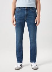 WRANGLER LARSTON MĘSKIE SPODNIE JEANSOWE JEANSY DŻINSY BLUE SPRUCE 112350652 W18S018019. Niebieskie jeansy męskie Wrangler, z jeansu. Za 229.99 zł.