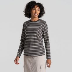 Longsleeve damski Craghoppers NosiLife Akona LS Top. Czarne topy damskie Craghoppers, bez wzorów, sportowe, bez kołnierzyka, bez ramiączek. Za 221.99 zł.