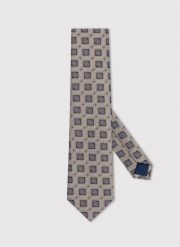 PAKO LORENTE – Beżowy krawat męski w kwadraty. Brązowe krawaty i muchy Pako Lorente, bez wzorów, z poliesteru. Za 69.99 zł.