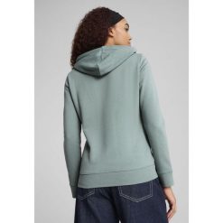 Damska bluza z kapturem ESS METALLIC PUMA Green Moon Metallic Silver. Szare bluzy damskie Puma, s, bez wzorów, sportowe, bez ramiączek, z kapturem. W wyprzedaży za 124.00 zł.