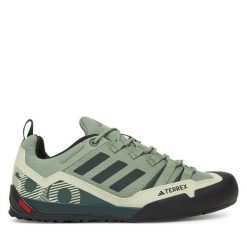 Trekkingi adidas. Zielone buty zimowe męskie Adidas, bez zapięcia. Za 360.99 zł.