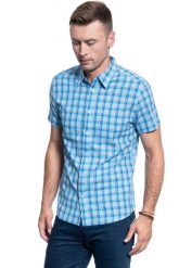 MĘSKA KOSZULA MATERIAŁOWA WRANGLER SS 1 PKT SHIRT CERULEAN BLUE W5J11OXVT 112130160. Niebieskie koszule męskie Wrangler, m, bez wzorów, z materiału, bez kołnierzyka, bez ramiączek. Za 129.99 zł.