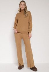 Beżowy Klasyczny Dzianinowy Komplet z Wiskozą Szerokie Spodnie i Sweter Półgolf Reillena. Brązowe swetry nierozpinane damskie Born2be, bez wzorów, z dzianiny, klasyczne, bez kołnierzyka, bez ramiączek. Za 129.99 zł.