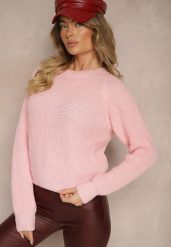 Jasnoróżowy Krótki Sweter o Klasycznym Kroju Zinrethia. Czerwone swetry nierozpinane damskie Renee, l, bez wzorów, z bawełny, casualowe, bez kołnierzyka, bez ramiączek. Za 59.99 zł.