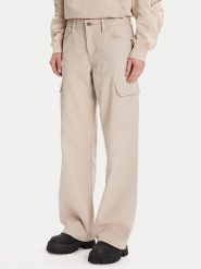 G-Star Raw Spodnie materiałowe Judee D24673-E078 Beżowy Relaxed Fit. Brązowe spodnie materiałowe damskie G-Star Raw, bez wzorów, z bawełny, retro. Za 419.99 zł.