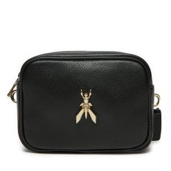 Torebka Patrizia Pepe. Czarne listonoszki damskie Patrizia Pepe, bez wzorów, bez dodatków. Za 469.99 zł.