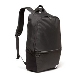 Plecak sportowy Kipsta Essential 24 l. Czarne plecaki męskie KIPSTA, bez wzorów, sportowe. Za 59.99 zł.