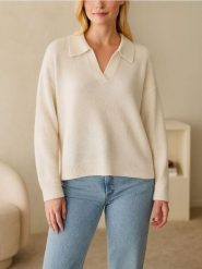 Sweter z kołnierzem - kremowy. Białe swetry nierozpinane damskie Sinsay, l, bez wzorów, bez kołnierzyka, bez ramiączek. Za 39.99 zł.