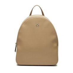 Plecak Tommy Jeans. Brązowe plecaki damskie Tommy Jeans, bez wzorów, z jeansu. Za 589.99 zł.