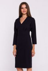 Elegancka sukienka ołówkowa z zaznaczoną talią czarna. Czarne sukienki damskie Stylove, do pracy, xl, bez wzorów, biznesowe, bez kołnierzyka, bez ramiączek, ołówkowe. Za 399.00 zł.