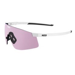 Okulary przeciwsłoneczne KOO Nova. Czarne okulary przeciwsłoneczne damskie KOO. Za 739.99 zł.