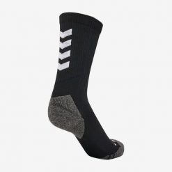 Skarpety sportowe do piłki ręcznej Hummel Pro Train Low. Czarne skarpetki damskie Hummel, bez wzorów, z tkaniny. Za 44.99 zł.