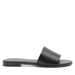 Klapki Lasocki. Czarne klapki damskie Lasocki, bez wzorów, bez obcasa, bez zapięcia. Za 99.99 zł.