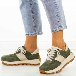 Khaki skórzane półbuty damskie Filippo Dp7112/25. Brązowe półbuty damskie Filippo, na jesień, bez wzorów, z jeansu, eleganckie, bez obcasa, na platformie, bez zapięcia. Za 269.00 zł.