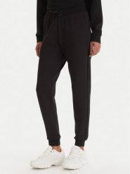 Armani Exchange Spodnie dresowe XW000828 AF13397 UC001 Czarny Regular Fit. Czarne spodnie dresowe damskie Armani Exchange, bez wzorów, z dresówki. Za 519.99 zł.