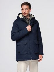 Długa męska kurtka parka z kożuszkiem – granatowa V2 - Rozmiar: S. Niebieskie kurtki męskie Ombre Clothing, m, z aplikacjami, z gumy, klasyczne, bez kołnierzyka, bez kaptura. Za 399.99 zł.