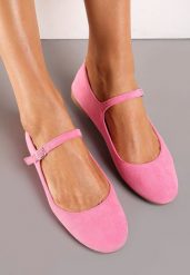 Fuksjowe Balerinki z Zapięciem na Sprzączkę z Ekozamszu Loraleima. Czerwone balerinki damskie Renee, bez wzorów, eleganckie, bez obcasa, bez zapięcia. Za 44.99 zł.