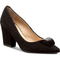 Półbuty SOLO FEMME - 75444-37-020/000-04-00 Czarny. Czarne półbuty damskie Solo Femme, bez wzorów, z materiału, bez obcasa, na obcasie, bez zapięcia. W wyprzedaży za 179.00 zł.